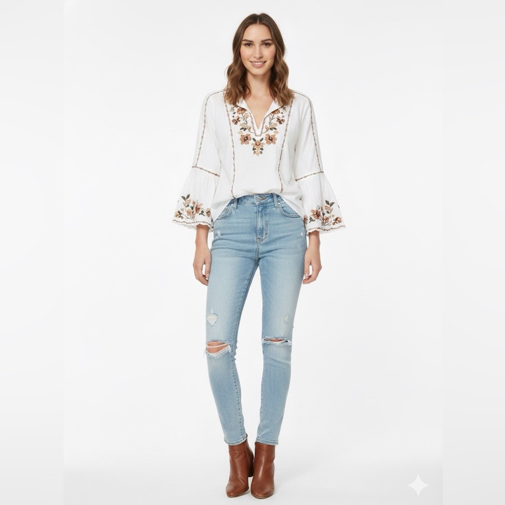 7 For All Mankind Light Blue Ripped Skinny Jeans NWT